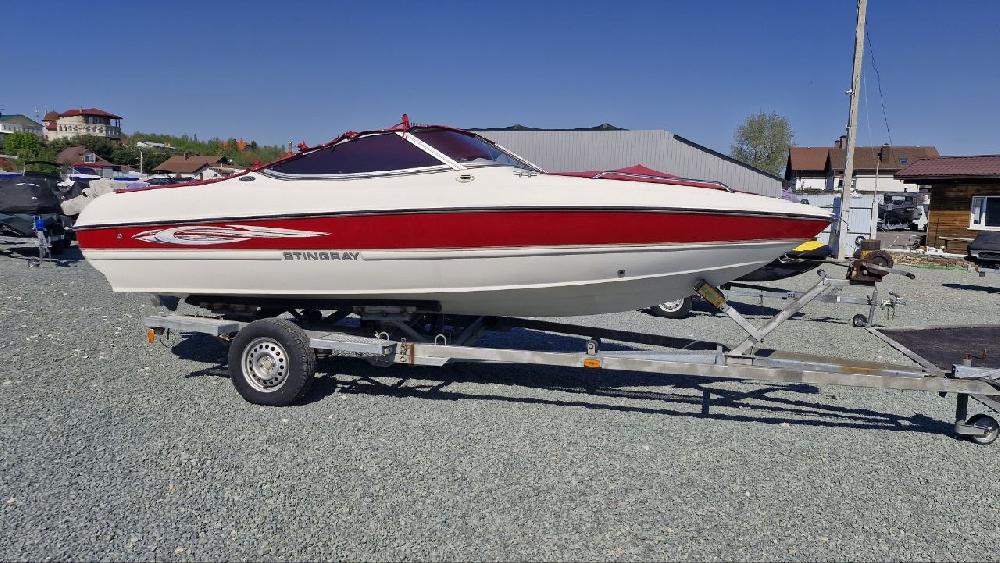 Катер Stingray 185 LX