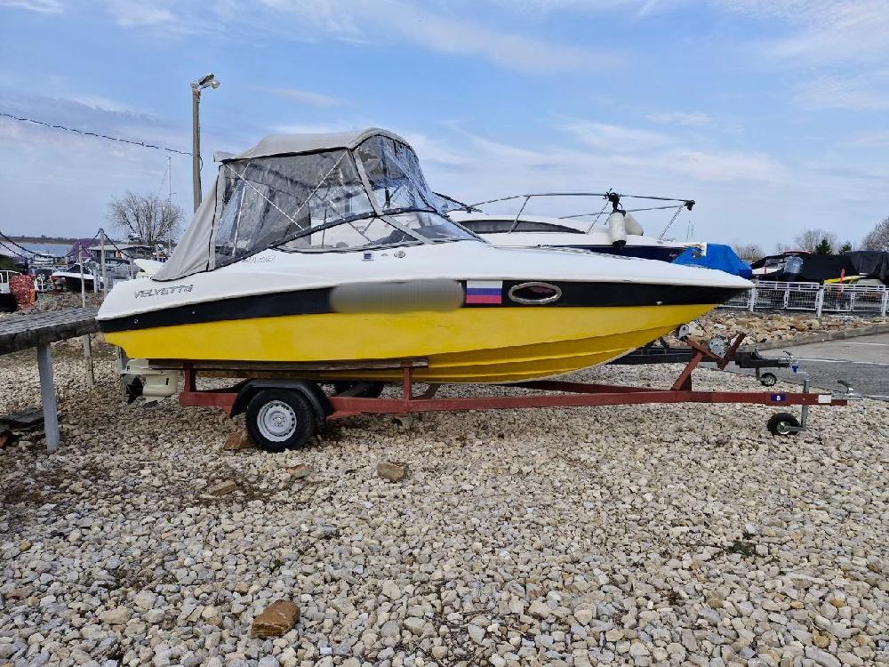 Velvette Cuddy Cabin 20 с двигателем Suzuki 140 л.с.