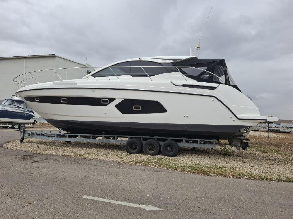 Моторная яхта Azimut Atlantis 43 + 2 мотора по 400 л.с.